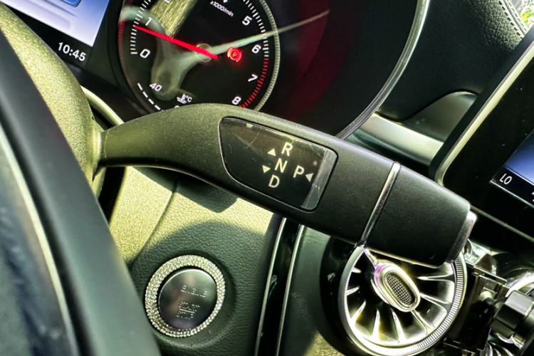 Used Mercedes-Benz C-Class 2017 Restyled C 180 L Fashion Edition Sport Version Interior 5
