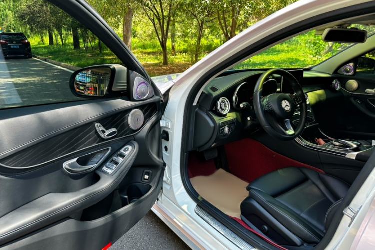 Used Mercedes-Benz C-Class 2017 Restyled C 180 L Fashion Edition Sport Version Interior 6
