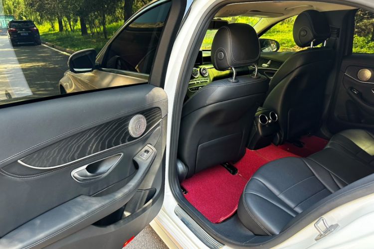 Used Mercedes-Benz C-Class 2017 Restyled C 180 L Fashion Edition Sport Version Interior 7