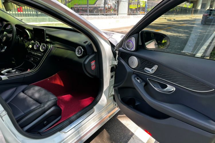 Used Mercedes-Benz C-Class 2017 Restyled C 180 L Fashion Edition Sport Version Interior 9
