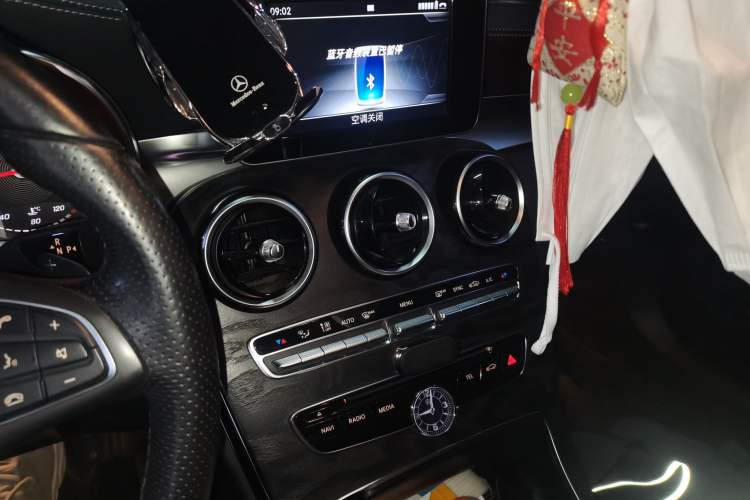 Used Mercedes-Benz C-Class 2017 Facelift C 200 L Sport Edition Audio And AC Panel
