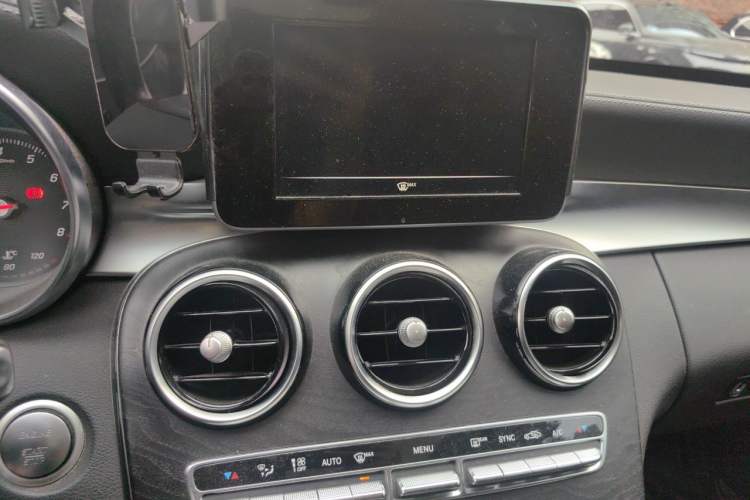 Used Mercedes-Benz C-Class 2017 Facelift C 200 L Sport Edition Audio And AC Panel