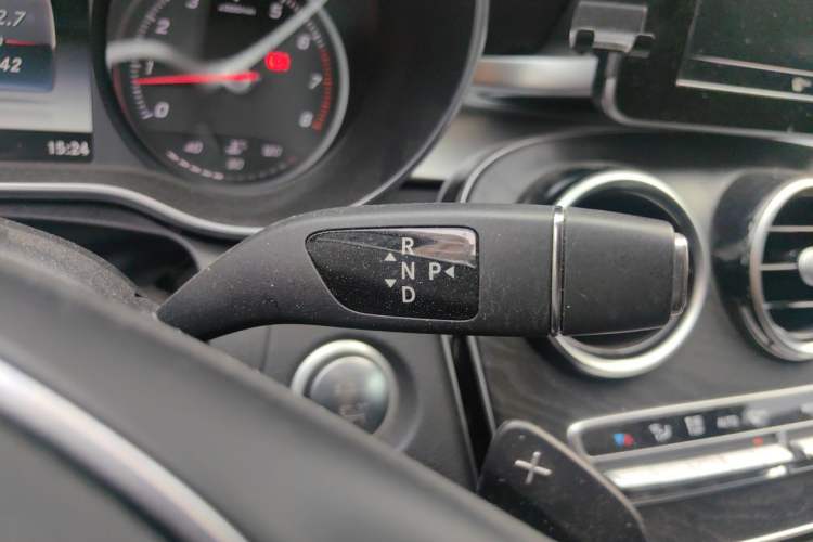 Used Mercedes-Benz C-Class 2017 Facelift C 200 L Sport Edition Gear Lever