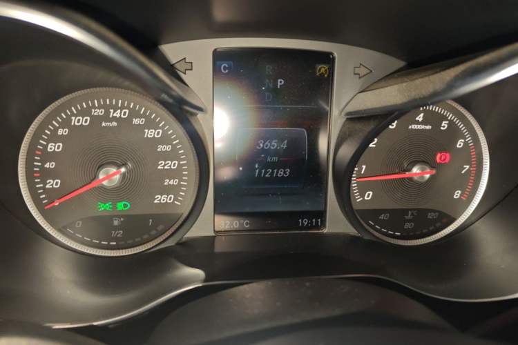 Used Mercedes-Benz C-Class 2017 C 200 Sport Edition Odometer Close Up