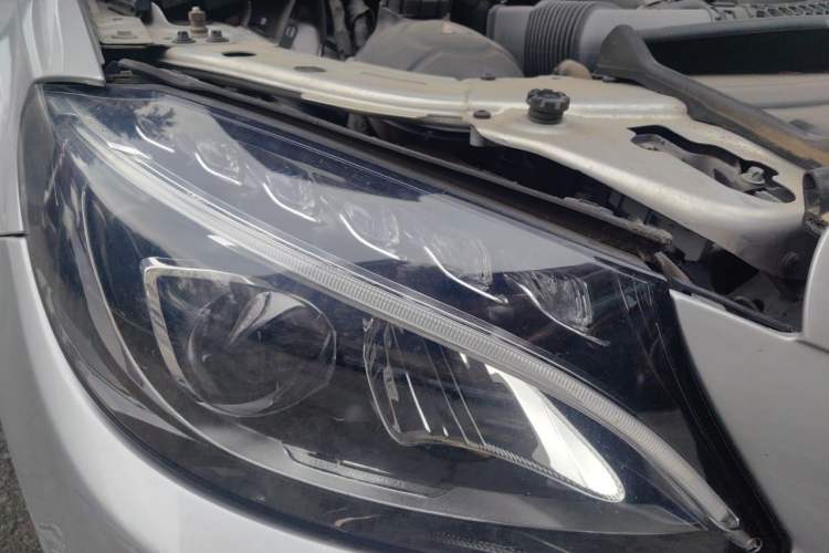 Used Mercedes-Benz C-Class 2017 Facelift C 200 L Sport Edition Right Front Headlight