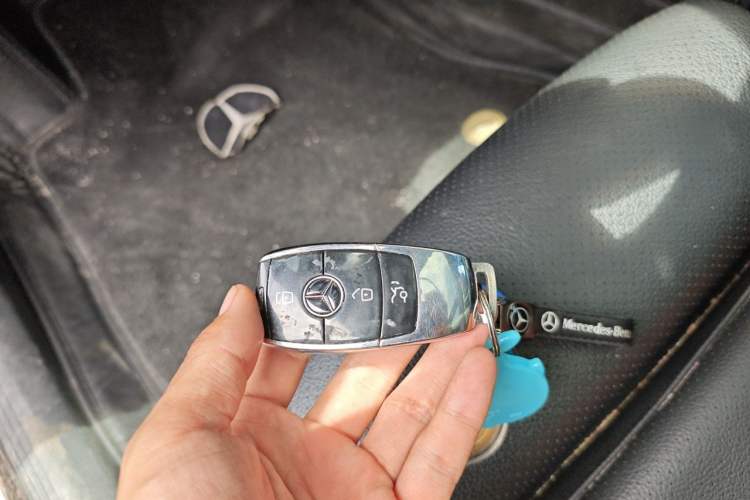 Used Mercedes-Benz C-Class 2017 C 200 station wagon Vehicle Key