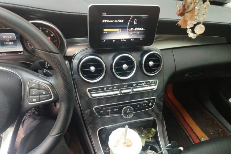Used Mercedes-Benz C-Class 2017 Facelift C 200 L Sport Edition Audio And AC Panel