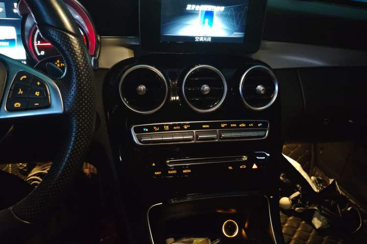 Used Mercedes-Benz C-Class 2017 C 200 Sport Edition Audio And AC Panel