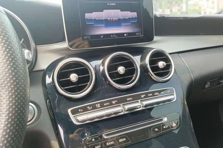 Used Mercedes-Benz C-Class 2017 C 200 Sport Edition Audio And AC Panel