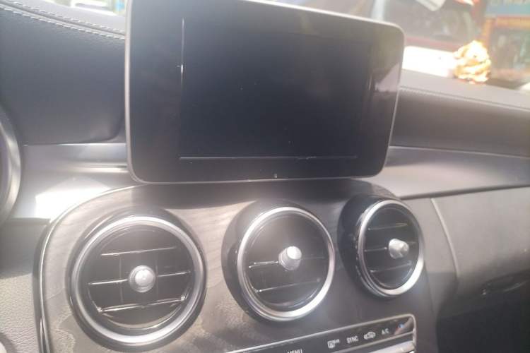 Used Mercedes-Benz C-Class 2017 Restyled C 180 L Fashion Edition Sport Version Audio And AC Panel
