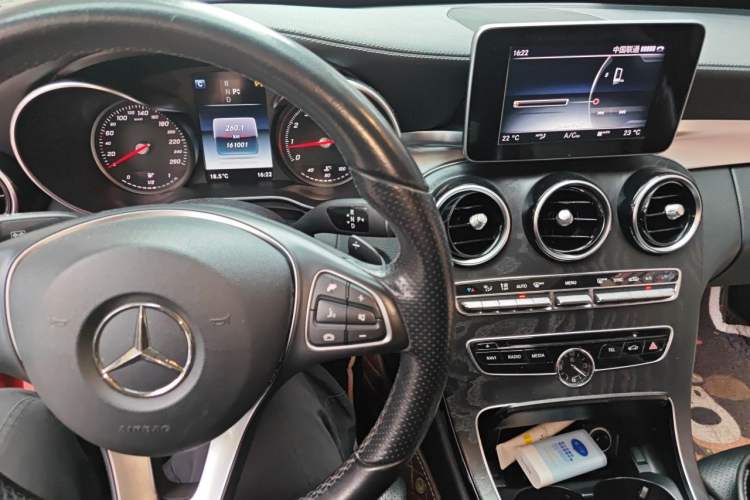 Used Mercedes-Benz C-Class 2017 Facelift C 200 L Sport Edition Audio And AC Panel