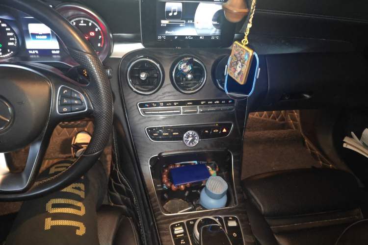 Used Mercedes-Benz C-Class 2017 C 200 L Sport Edition Audio And AC Panel
