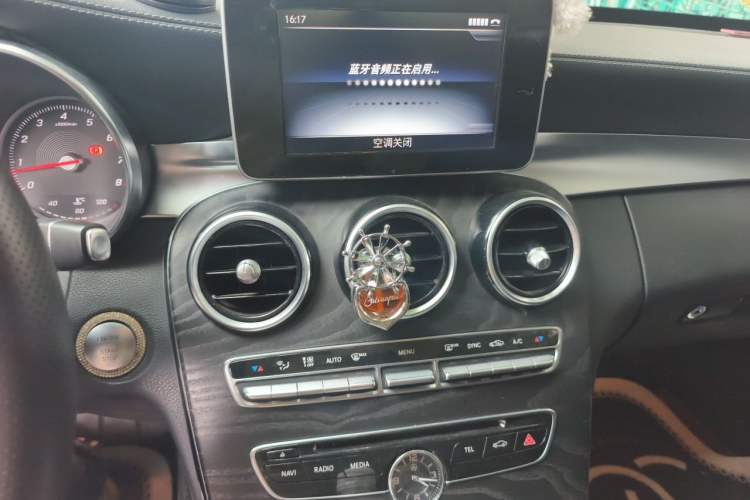 Used Mercedes-Benz C-Class 2017 Facelift C 200 L Sport Edition Audio And AC Panel