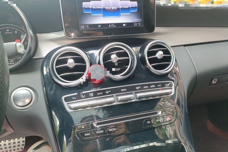 Used Mercedes-Benz C-Class 2017 Facelift C 200 Coupe Audio And AC Panel