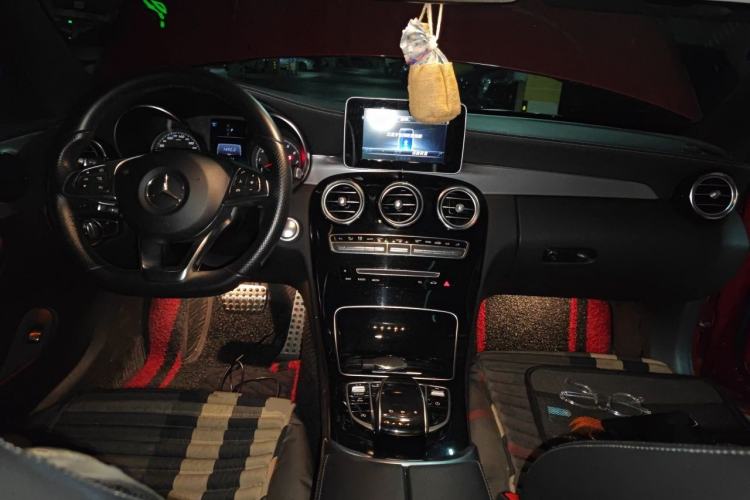 Used Mercedes-Benz C-Class 2017 Facelift C 200 Coupe Center Console
