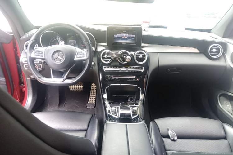 Used Mercedes-Benz C-Class 2017 C 200 4MATIC Coupe Center Console