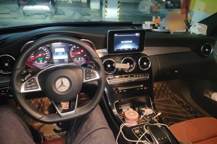 Used Mercedes-Benz C-Class 2017 Restyled C 200 Sport Edition Center Console