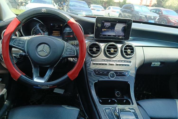Used Mercedes-Benz C-Class 2017 Restyled C 180 L Fashion Edition Sport Version Center Console
