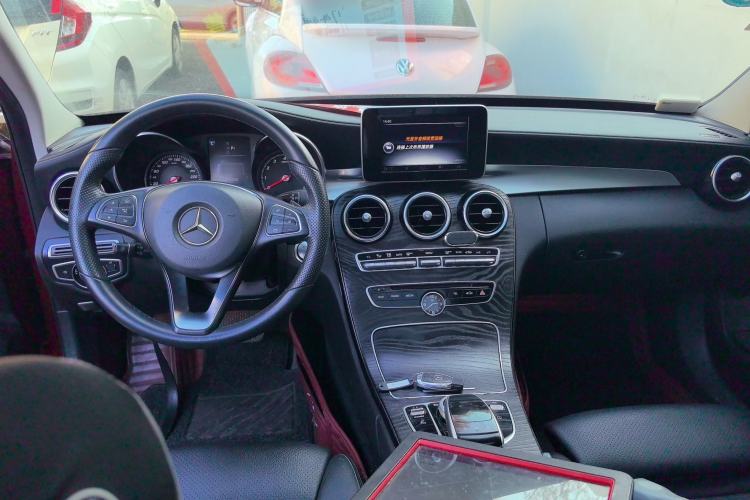 Used Mercedes-Benz C-Class 2017 C 200 L Sport Edition Center Console