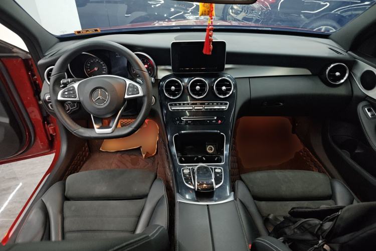 Used Mercedes-Benz C-Class 2017 C 200 Sport Edition Center Console