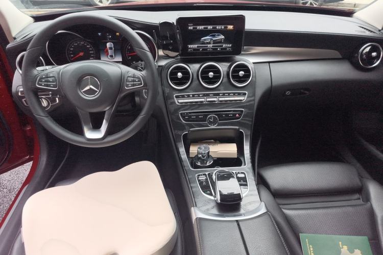 Used Mercedes-Benz C-Class 2017 Restyled C 180 L Fashion Edition Sport Version Center Console
