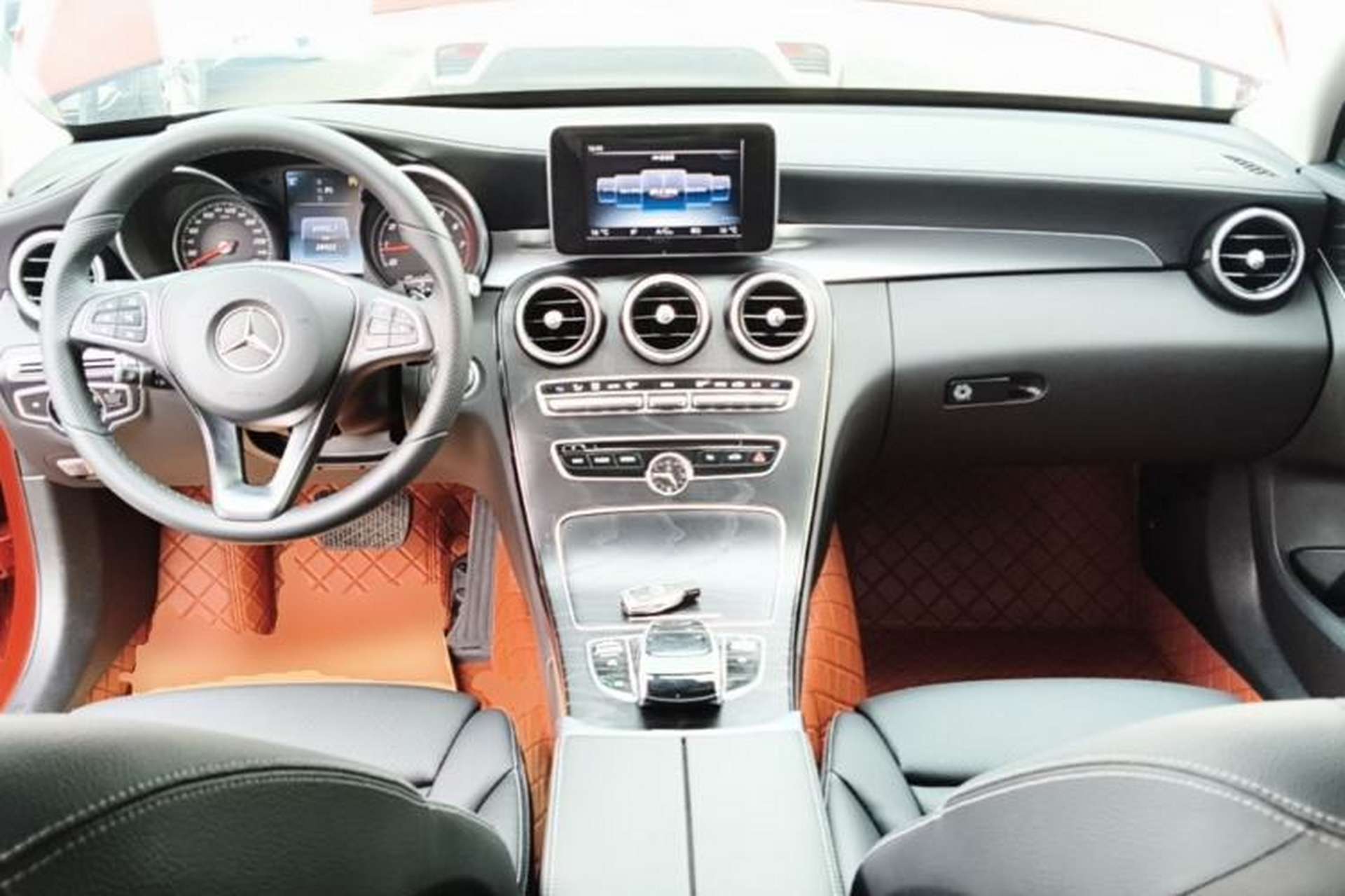 Used Mercedes-Benz C-Class 2017 C 180 L Sport Edition Center Console