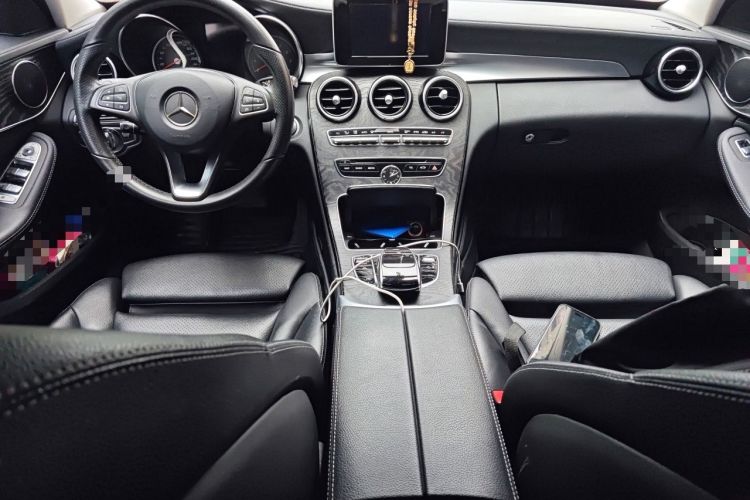 Used Mercedes-Benz C-Class 2017 Restyled C 180 L Fashion Edition Sport Version Center Console