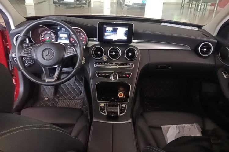 Used Mercedes-Benz C-Class 2017 C 180 L Sport Edition Center Console