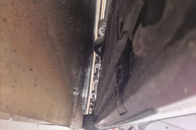 Used Mercedes-Benz C-Class 2017 C 180 L Sport Edition Chassis Front Left
