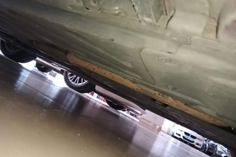 Used Mercedes-Benz C-Class 2017 C 180 L Sport Edition Chassis Front Right