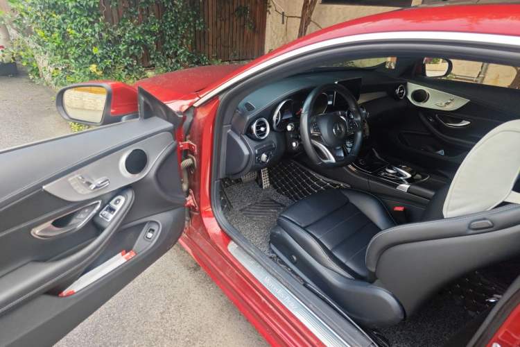 Used Mercedes-Benz C-Class 2017 C 200 Coupe Driver Seat