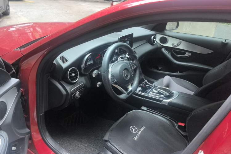 Used Mercedes-Benz C-Class 2017 C 200 Sport Edition Driver Seat