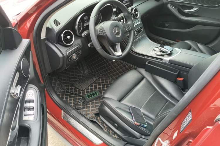 Used Mercedes-Benz C-Class 2017 Facelift C 200 L Sport Edition Driver Seat