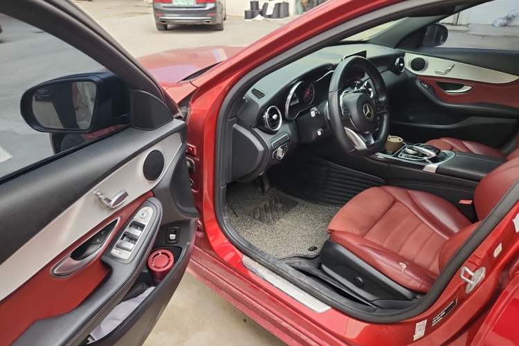Used Mercedes-Benz C-Class 2017 C 200 Sport Edition Driver Seat
