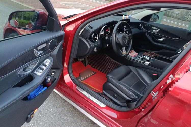 Used Mercedes-Benz C-Class 2017 Facelift C 200 L Sport Edition Driver Seat