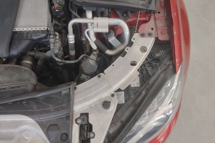 Used Mercedes-Benz C-Class 2017 Restyled C 200 Sport Edition Engine Bay Left