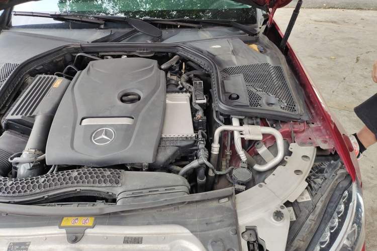 Used Mercedes-Benz C-Class 2017 Facelift C 200 L Sport Edition Engine Bay Left