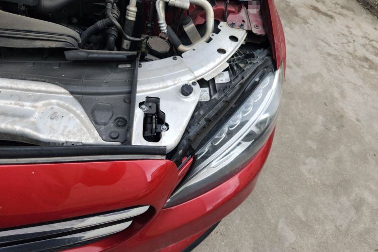 Used Mercedes-Benz C-Class 2017 C 200 Sport Edition Engine Bay Left
