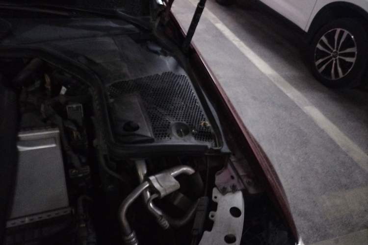 Used Mercedes-Benz C-Class 2017 Facelift C 200 L Sport Edition Engine Bay Left