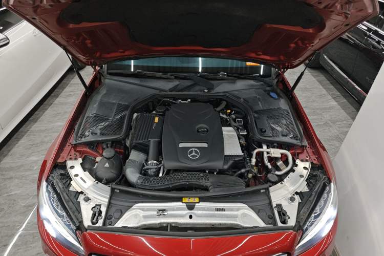 Used Mercedes-Benz C-Class 2017 C 200 Sport Edition Engine Bay