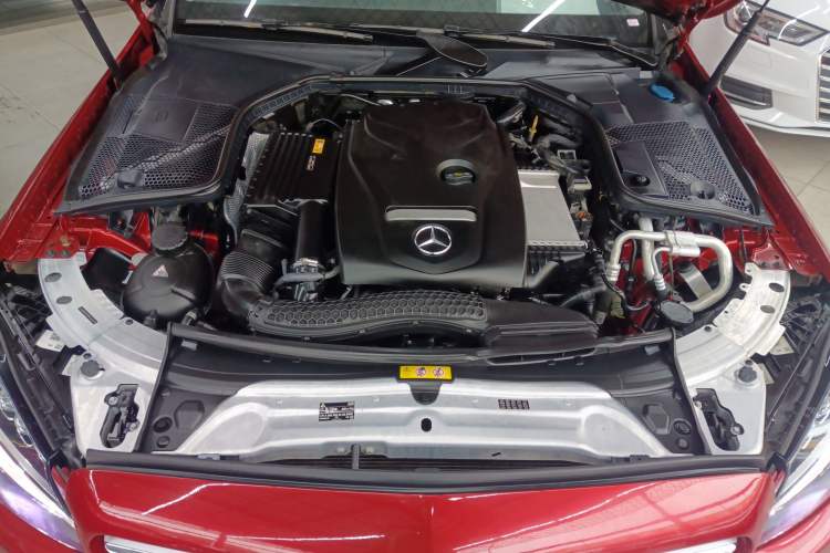 Used Mercedes-Benz C-Class 2017 Facelift C 200 L Sport Edition Engine Bay