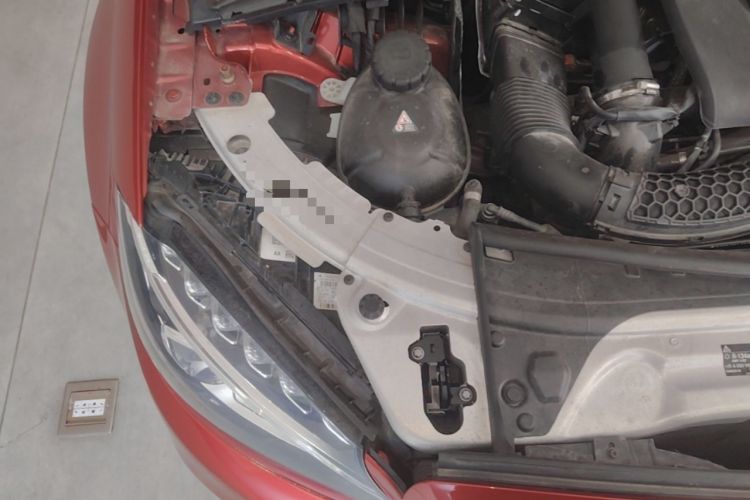 Used Mercedes-Benz C-Class 2017 Restyled C 200 Sport Edition Engine Bay Right