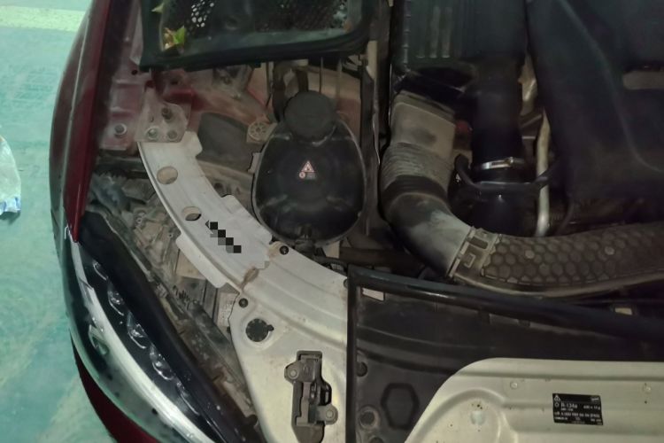 Used Mercedes-Benz C-Class 2017 C 200 L Sport Edition Engine Bay Right