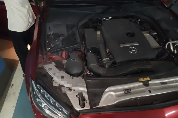Used Mercedes-Benz C-Class 2017 Facelift C 200 L Sport Edition Engine Bay Right