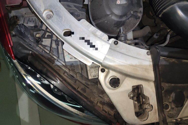Used Mercedes-Benz C-Class 2017 C 200 L Sport Edition Engine Bay Right