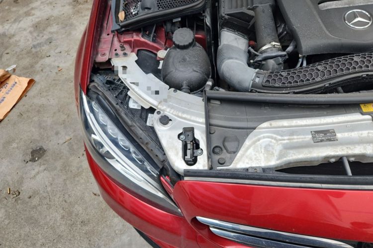 Used Mercedes-Benz C-Class 2017 C 200 Sport Edition Engine Bay Right