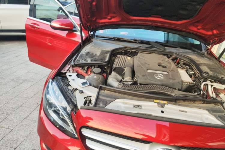 Used Mercedes-Benz C-Class 2017 Restyled C 180 L Fashion Edition Sport Version Engine Bay Right