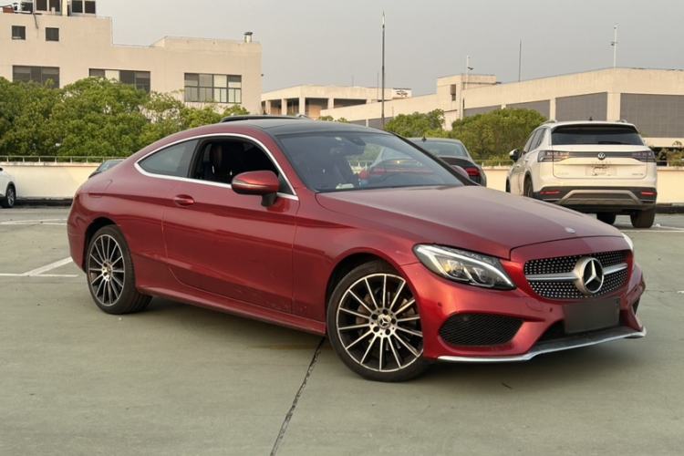 Used Mercedes-Benz C-Class 2017 C 200 4MATIC Coupe Exterior 2