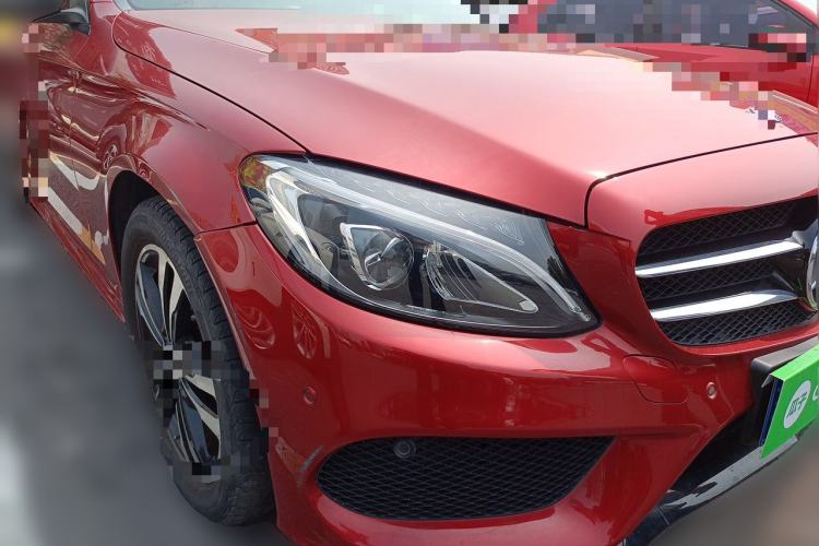 Used Mercedes-Benz C-Class 2017 C 200 Sport Edition Front Right 45 Deg