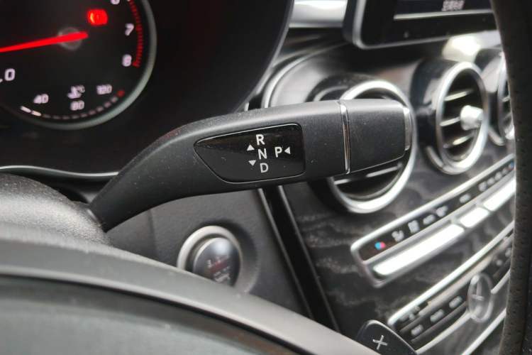 Used Mercedes-Benz C-Class 2017 Restyled C 180 L Fashion Edition Sport Version Gear Lever